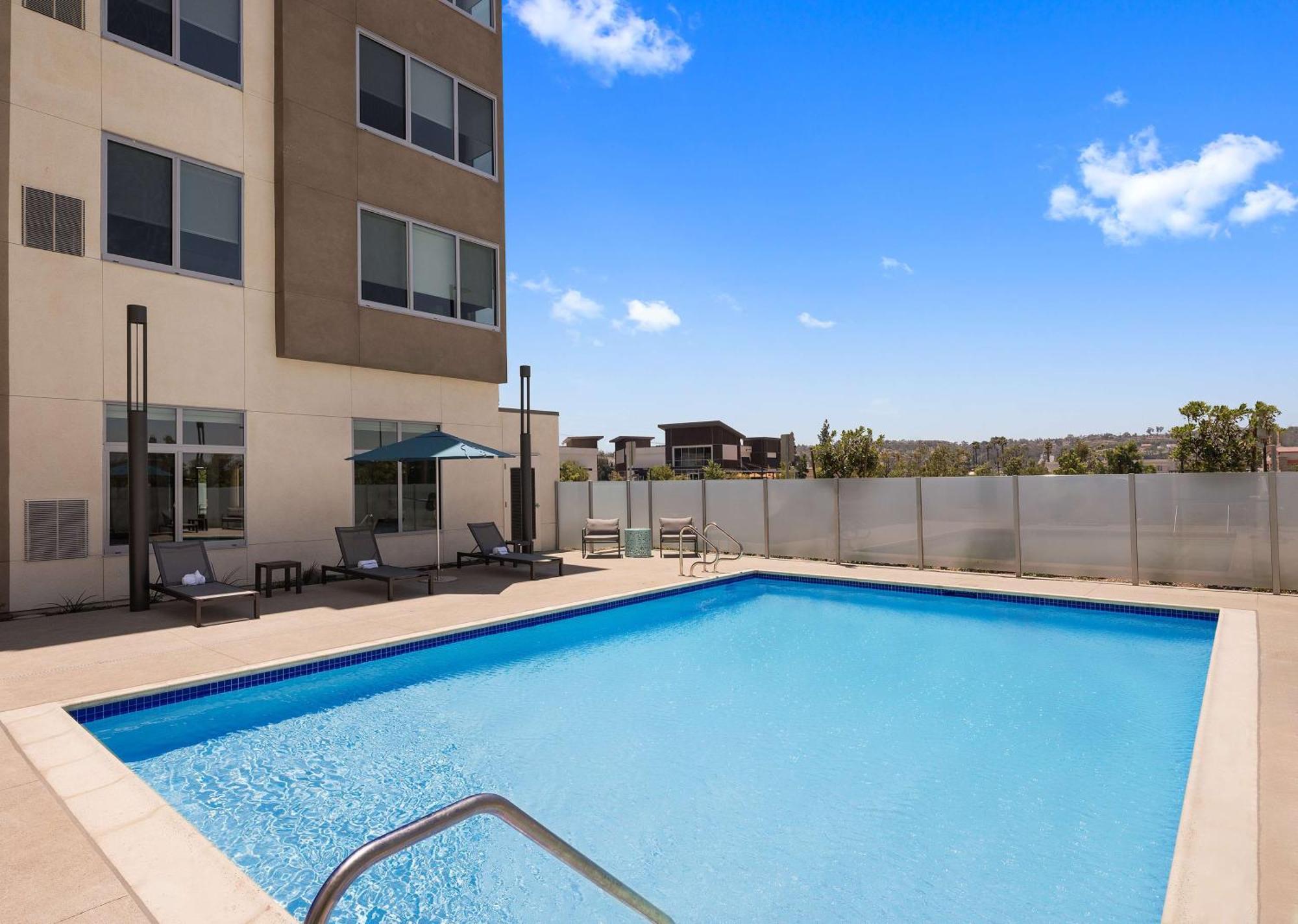 Hampton & San Diego 3*
